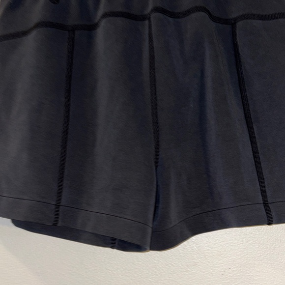 Lululemon Athletica Black Athletic Shorts size 8 - Picture 6 of 9
